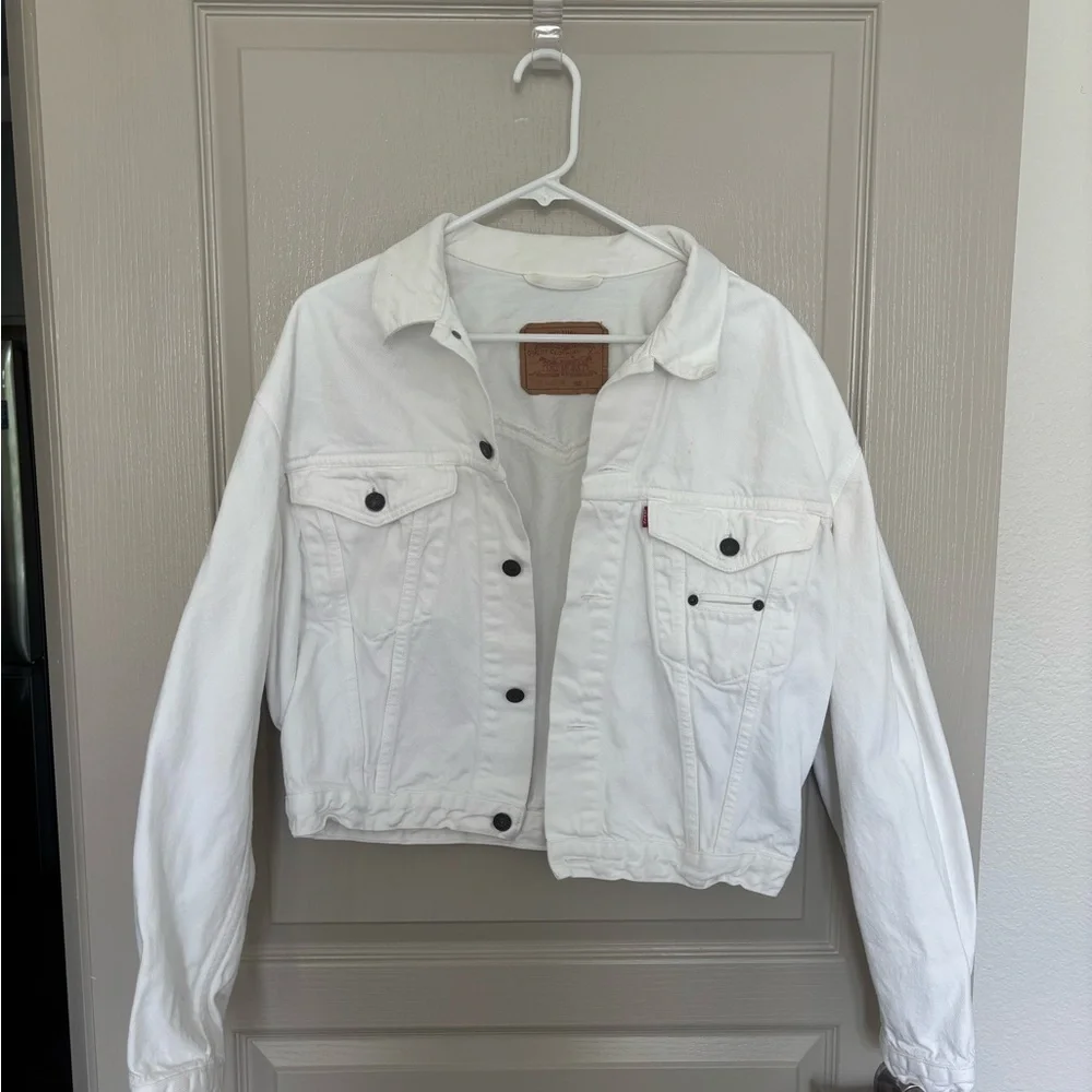 Levi's White Denim Jean Jacket - Women's XL - Cropped Fit Western Jacket - Picture 1 of 4
